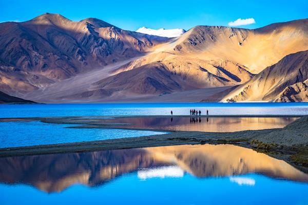 Top 5 Beautiful Tourist Places In Ladakh