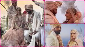  करिश्मा तन्ना और वरुण बंगेरा शादी के बंधन में बंध गए हैं। गुजराती रीति रिवाज से हुई इस शादी की खूबसूरत तस्वीरें।