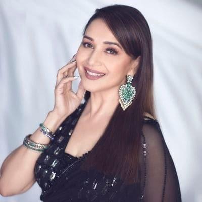 Madhuri Dixit pays tribute to Lata Mangeshkar on Twitter, wrote an emotional message
