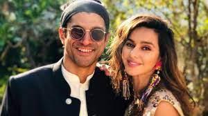 Exclusive News: First Pics Of Farhan Akhtar And Shibani Dandekar At Their Wedding are out.