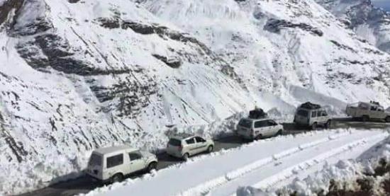 लेह-मनाली हाईवे