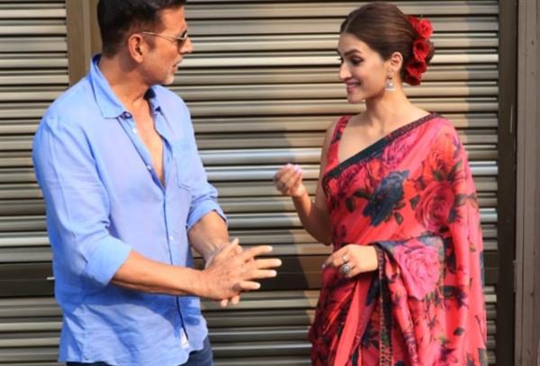 akshay aur kriti