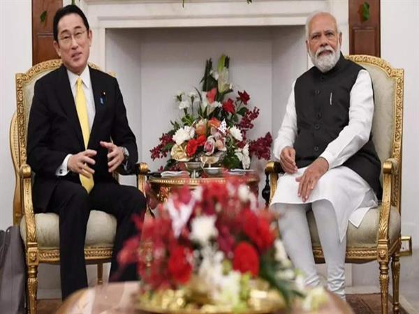 जापान के प्रधानमंत्री बनने के बाद पहली बार फुमियो किशिदा पहुंचे भारत