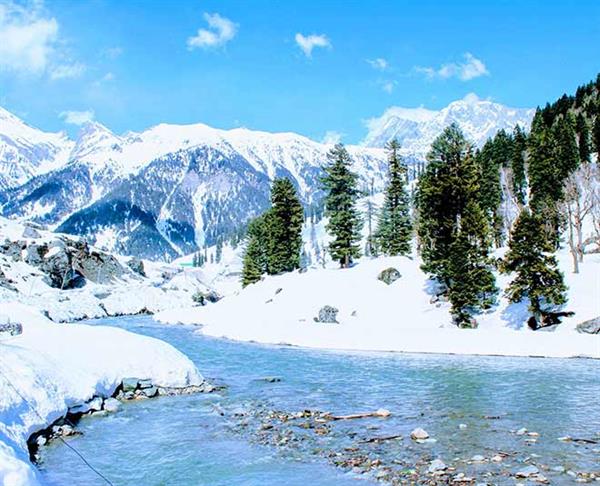 जम्मू कश्मीर में स्थित 6 अद्भुत पर्यटन स्थल