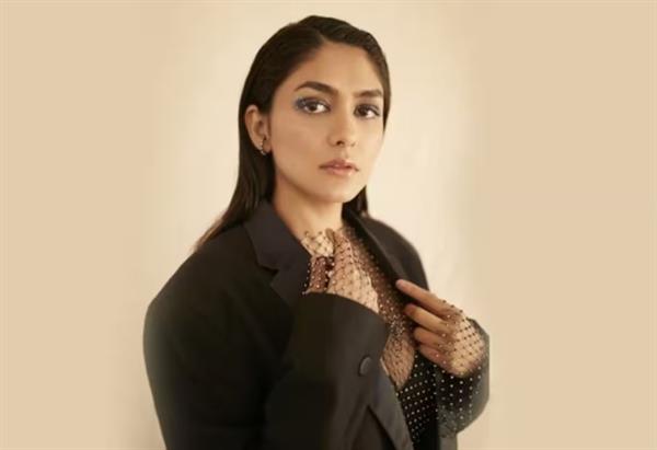 Mrunal Thakur promises to 'continue pushing boundaries' ahead of receiving her Diversity in Cinema Award at the IFFM