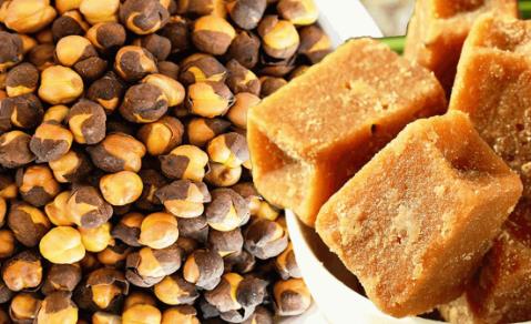  गुड़ और चने