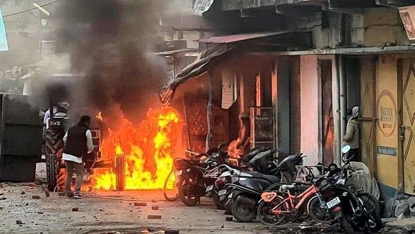 Haldwani: Uttarakhand on alert after four dead in clashes over mosque demolition