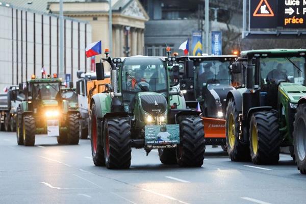 Tractors Roll Into Downtown Prague as Czech Farmers Join Protests