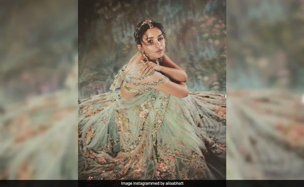 Met Gala 2024: Alia Bhatt Shares Celeb-Approved Pics Of Her Look - "Insane, Insane, Insane"